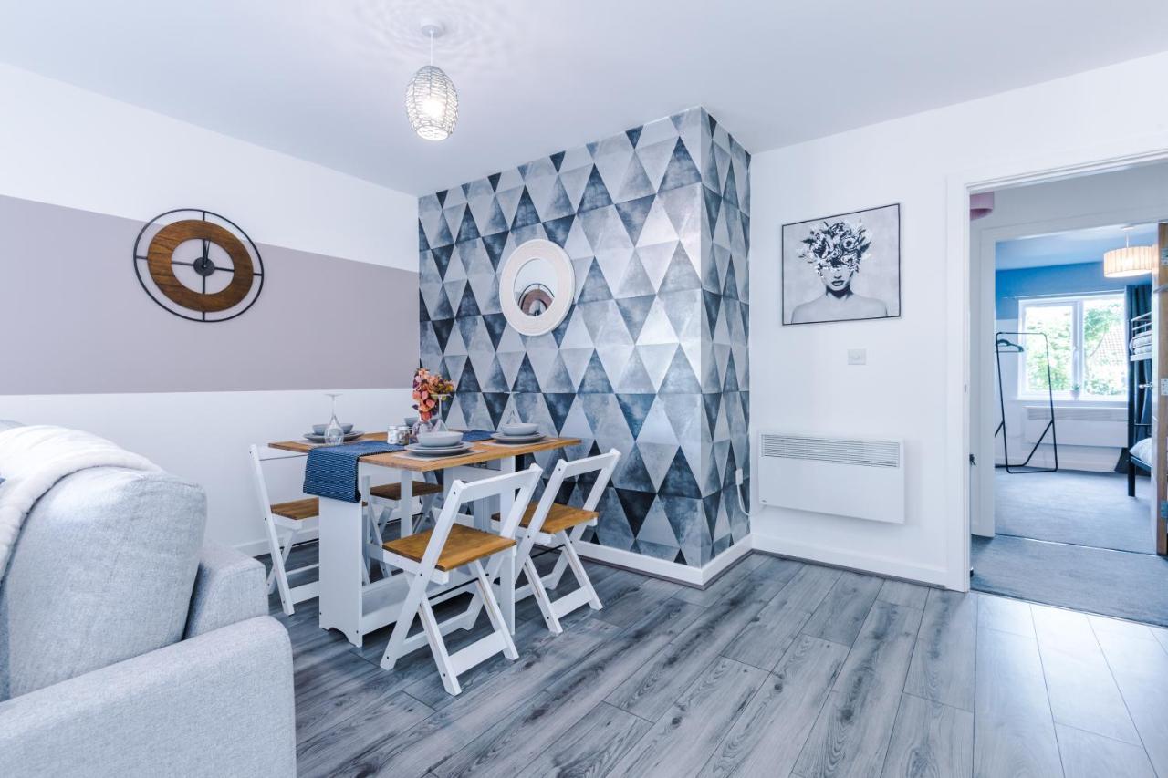 Stunning 2 Bed Apt By Greenstay Serviced Accommodation - Located In Formby Village - Perfect For Short & Long Stays - Couples, Friends & Families & Business Travellers All Welcome - Dog Friendly - 7 المظهر الخارجي الصورة