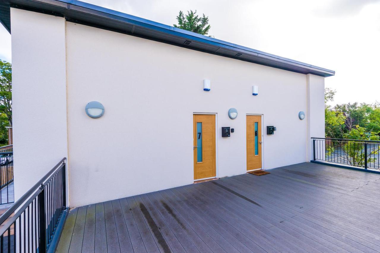 Stunning 2 Bed Apt By Greenstay Serviced Accommodation - Located In Formby Village - Perfect For Short & Long Stays - Couples, Friends & Families & Business Travellers All Welcome - Dog Friendly - 7 المظهر الخارجي الصورة