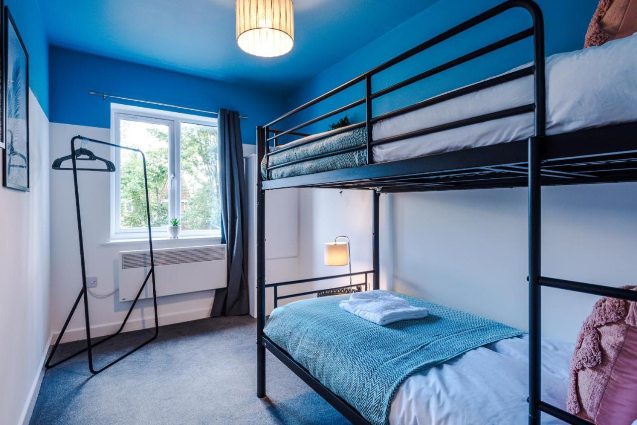Stunning 2 Bed Apt By Greenstay Serviced Accommodation - Located In Formby Village - Perfect For Short & Long Stays - Couples, Friends & Families & Business Travellers All Welcome - Dog Friendly - 7 المظهر الخارجي الصورة